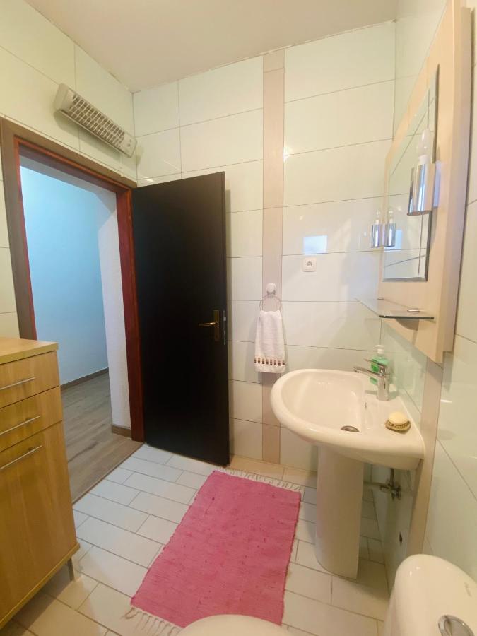 Apartmani Janja スタリグラード エクステリア 写真