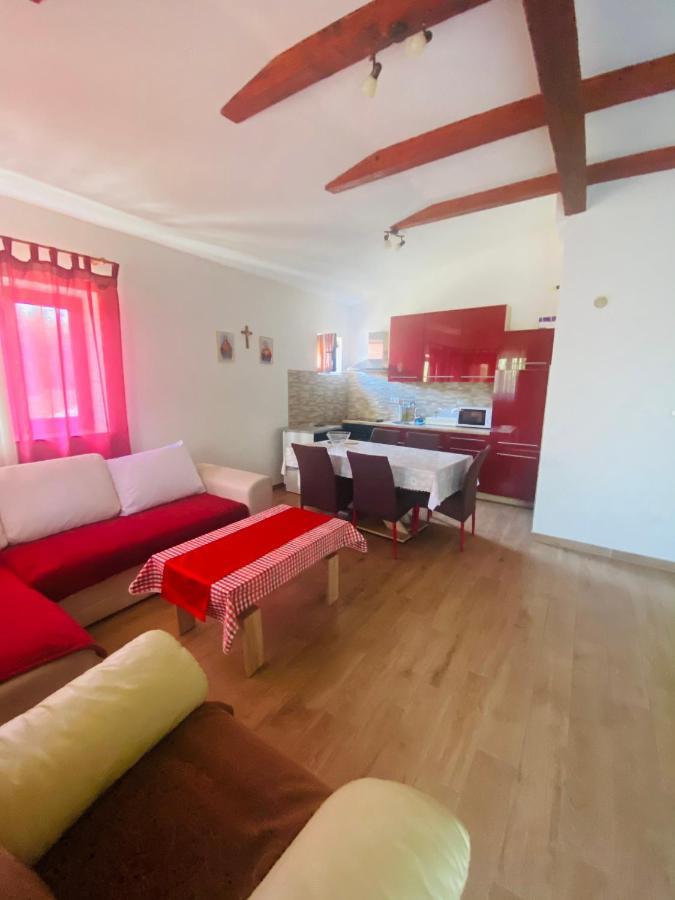 Apartmani Janja スタリグラード エクステリア 写真