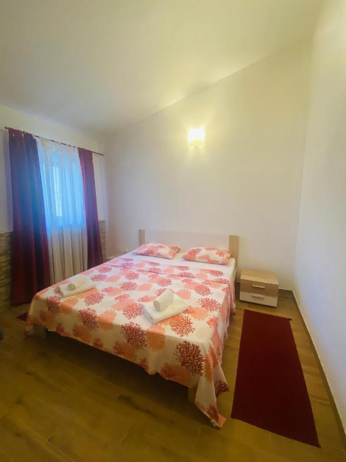 Apartmani Janja スタリグラード エクステリア 写真
