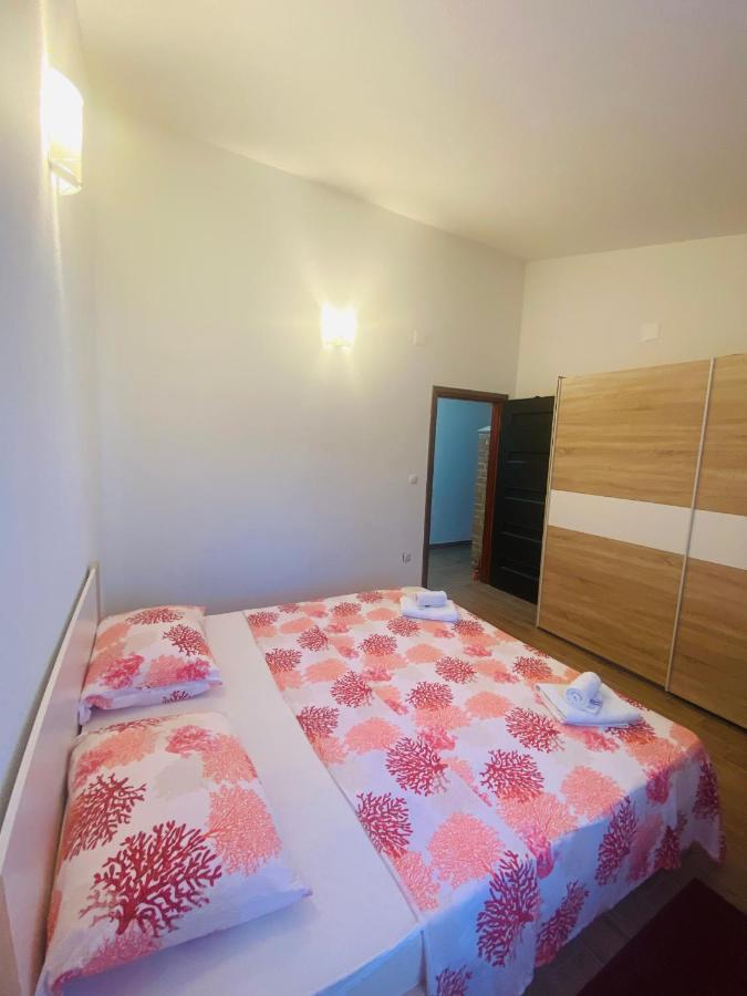 Apartmani Janja スタリグラード エクステリア 写真