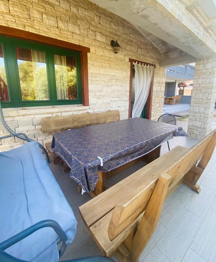 Apartmani Janja スタリグラード エクステリア 写真
